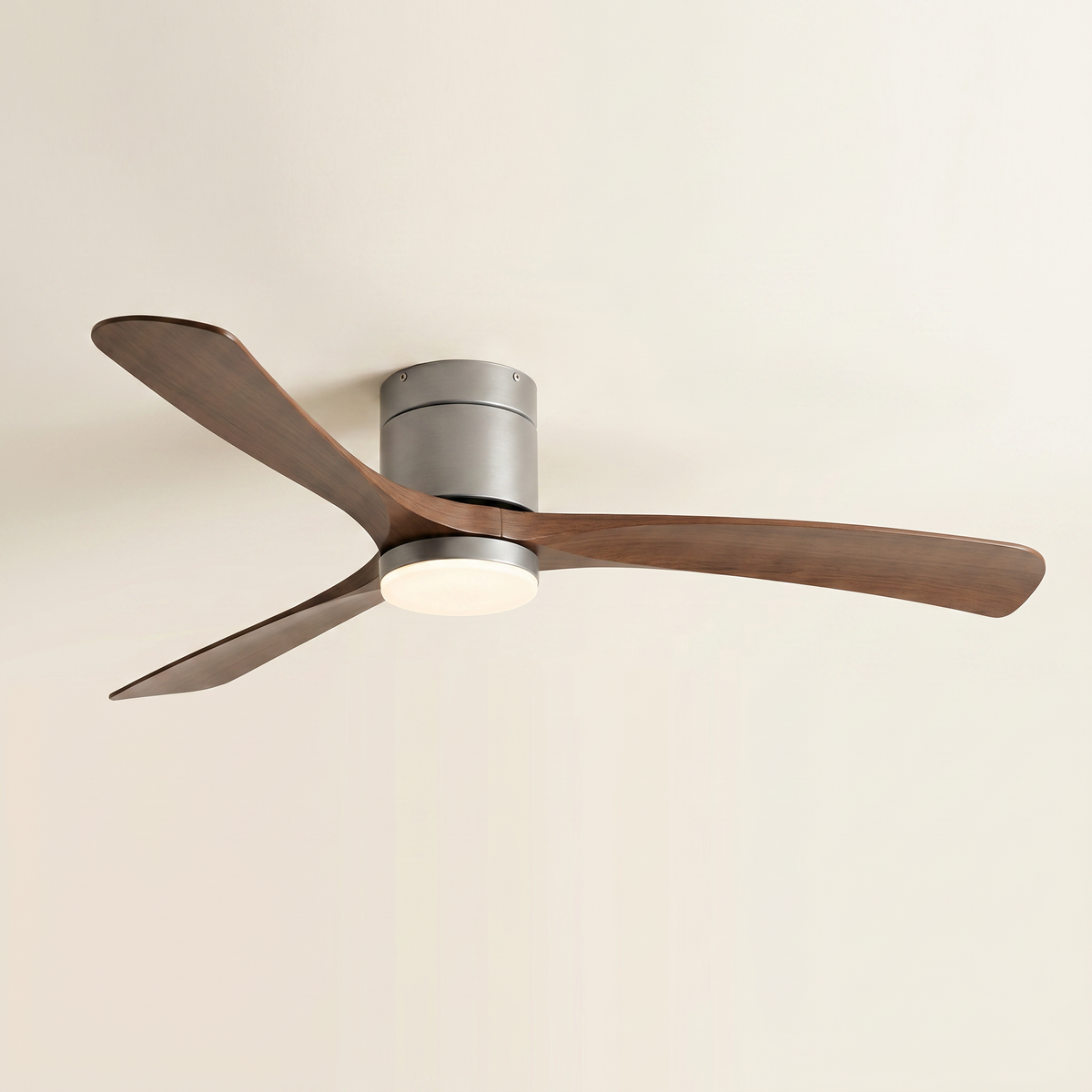 Glide | Low profile DC ceiling fan with light